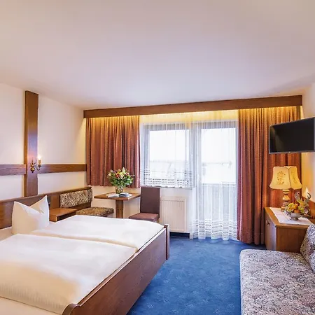 佩施特尔体育酒店 3* 莱尔莫斯